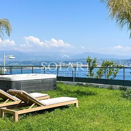 With Jacuzzi And Sea View Apartment