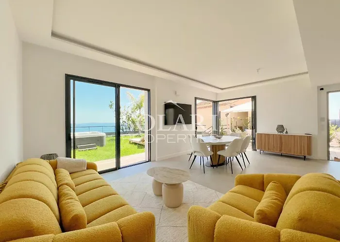 Lägenhet With Jacuzzi And Sea View