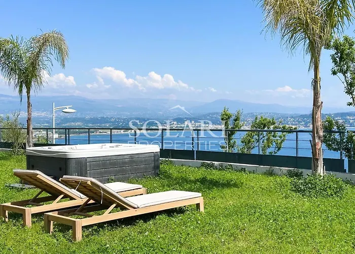 With Jacuzzi And Sea View Appartement