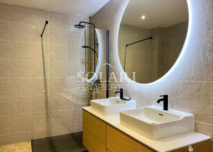Appartement With Jacuzzi And Sea View Théoule-sur-Mer